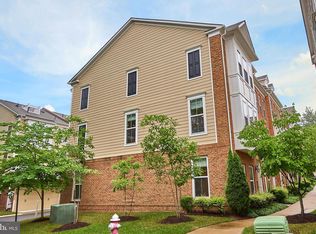 9646 Pullman Pl, Fairfax, VA 22031