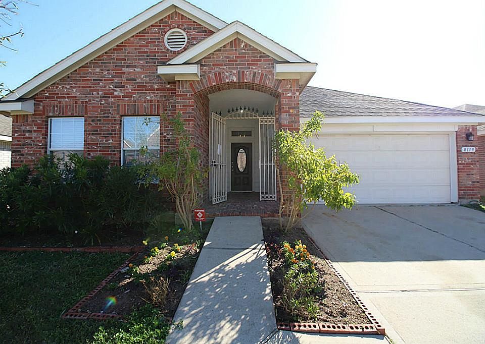1st image of 8119 Sienna Trace Ct