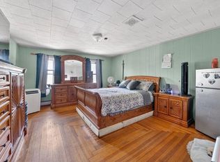 243 Crescent St #1, Fall River, MA 02720