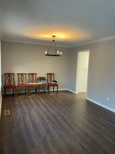 2 bed, 1000 sqft, $1,600 — Photo 3