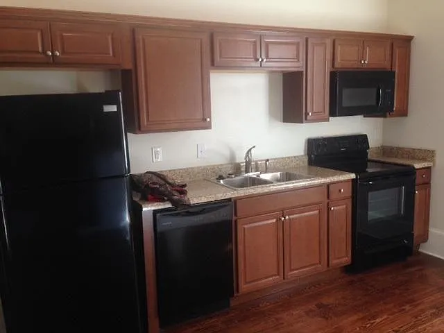 Kitchen 2