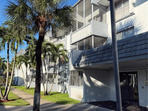 6701 NW 169th St APT B301, Hialeah, FL 33015