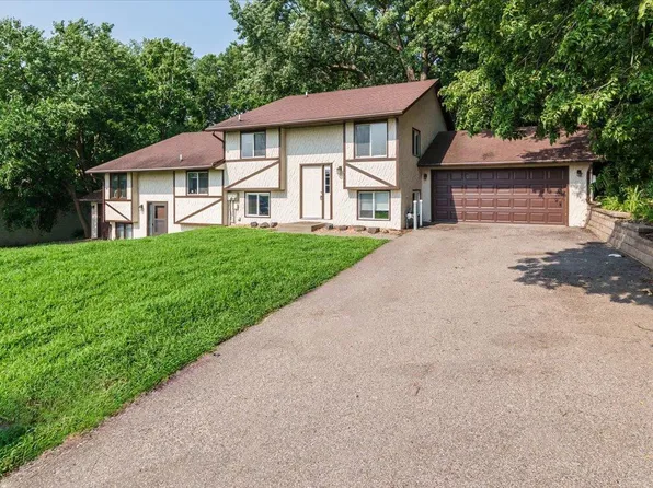 5410 W Old Shakopee Cir, Bloomington, MN 55437