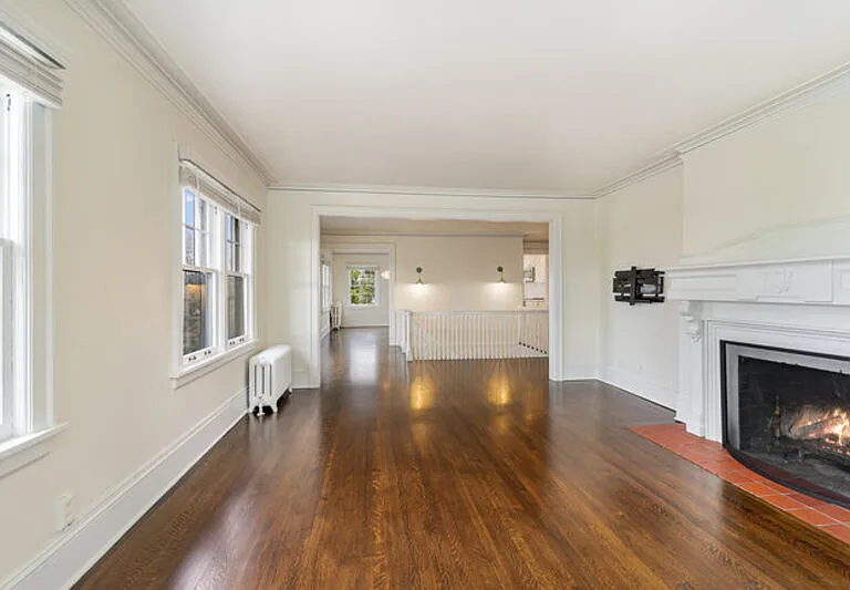 2906 Harvard Ave E #UPPER — Photo 8