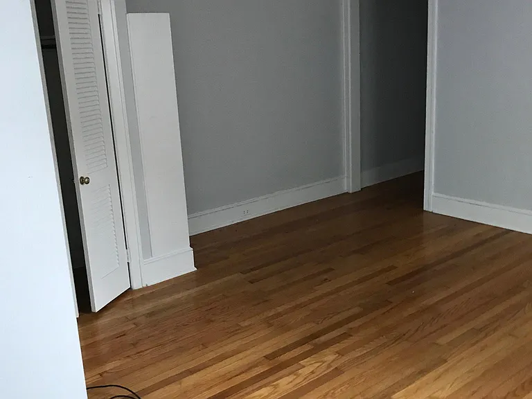 119 Westmoreland Ct — Photo 2