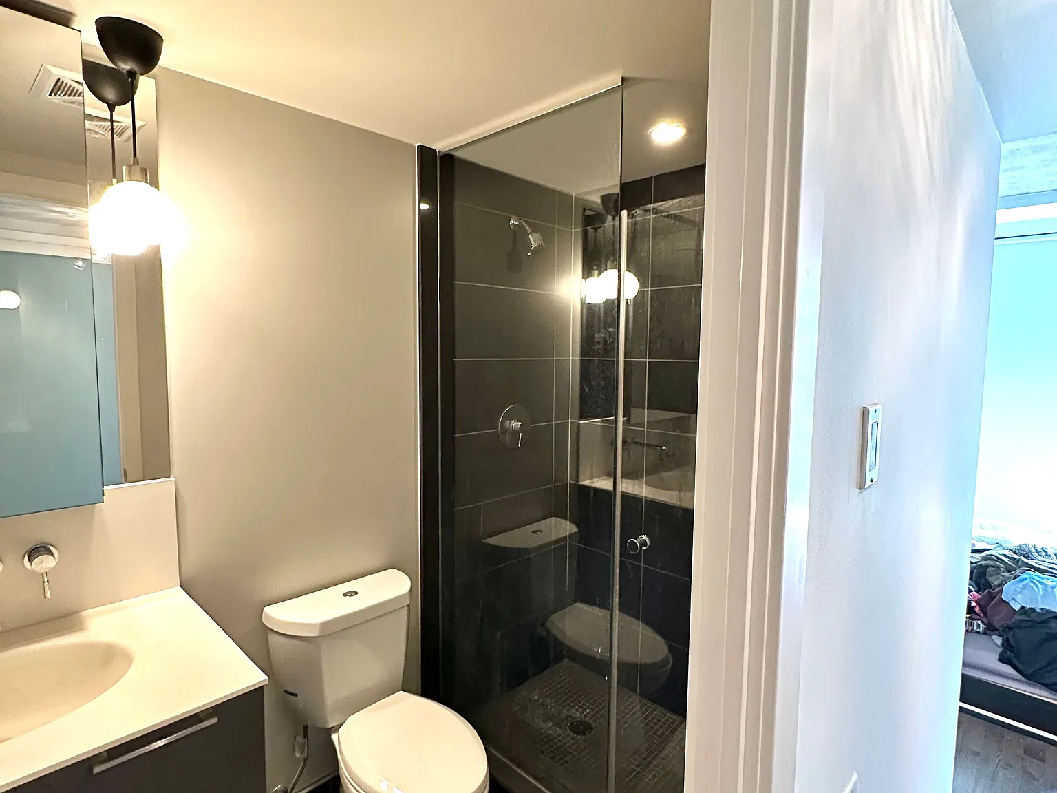 3 bed, $4,295 — Photo 3