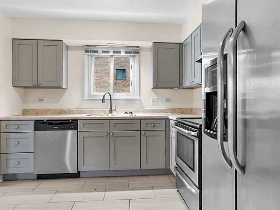 5th image of 22509 Pleasant Dr APT 1