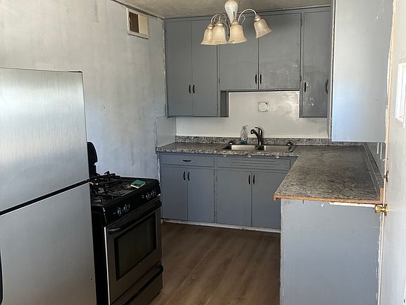 2nd image of 387 W Walton Ave