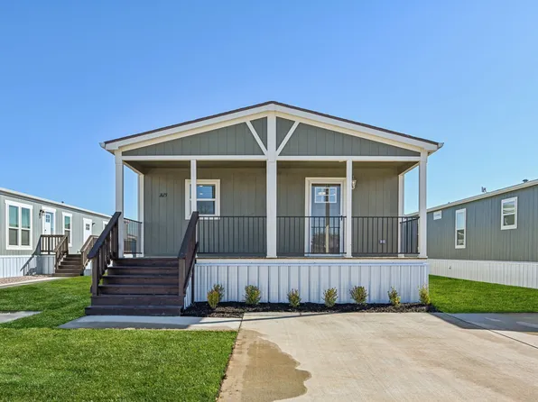 Acorn 48 Plan, Villas de Mariposas