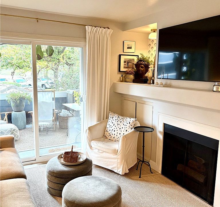 1st image of 101 S Lakeview Ave #101E