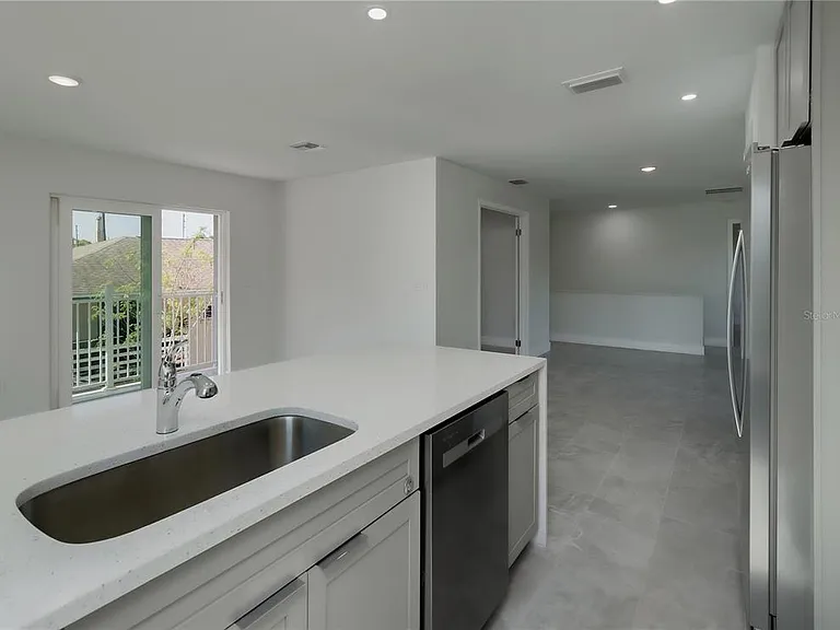 310 Hibiscus St #B — Photo 23