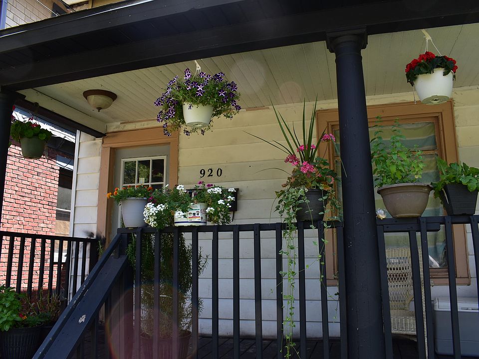 2nd image of 920 Washington Ave