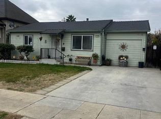 7521 Chestnut St, Gilroy, CA 95020