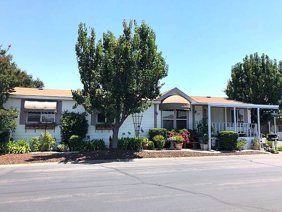 2nd image of 22 Millbrook Cir
