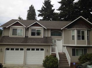 10745 15th Ave NE, Seattle, WA 98125