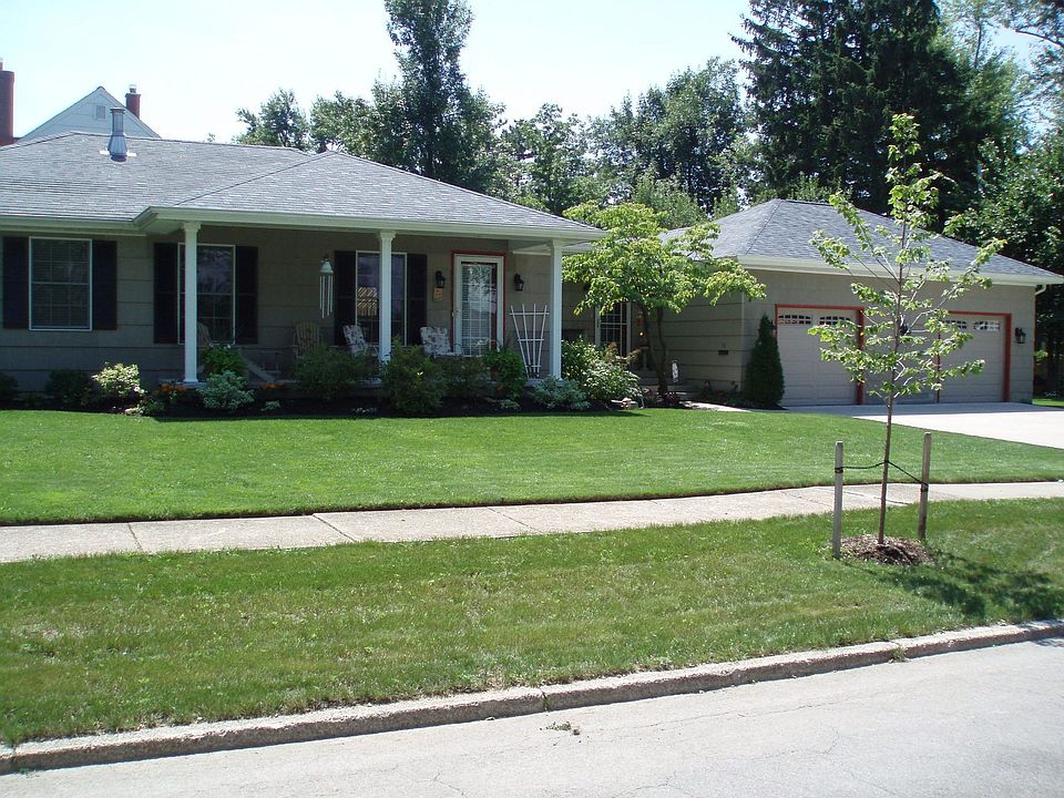 1st image of 196 Fairlawn Dr