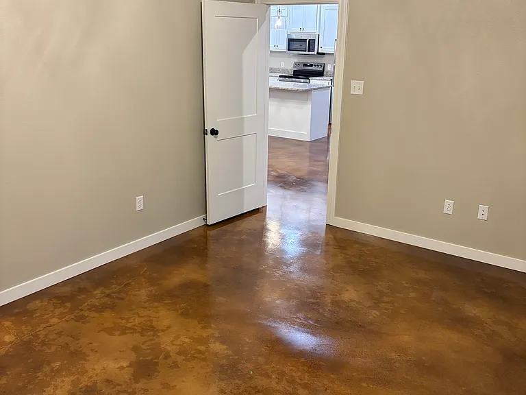 102 Deedee Rd — Photo 9