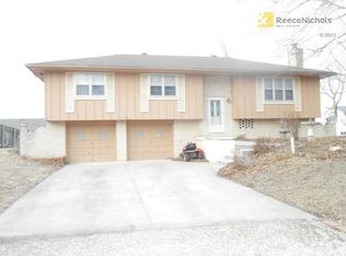 15324 Elm St, Basehor, KS 66007