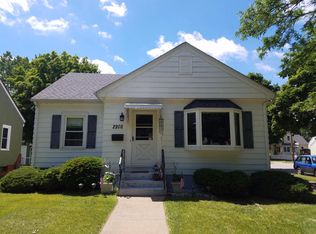 2202 15th Pl S, La Crosse, WI 54601