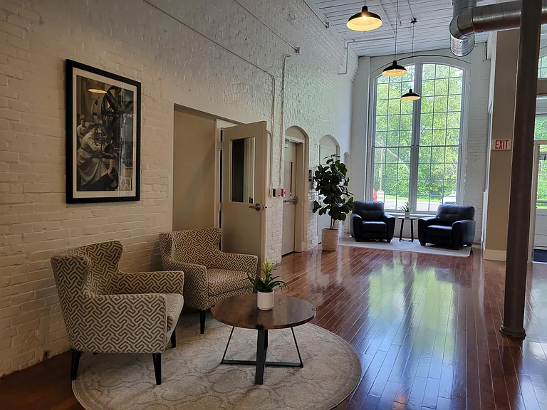Ashworth Lofts — Photo 5