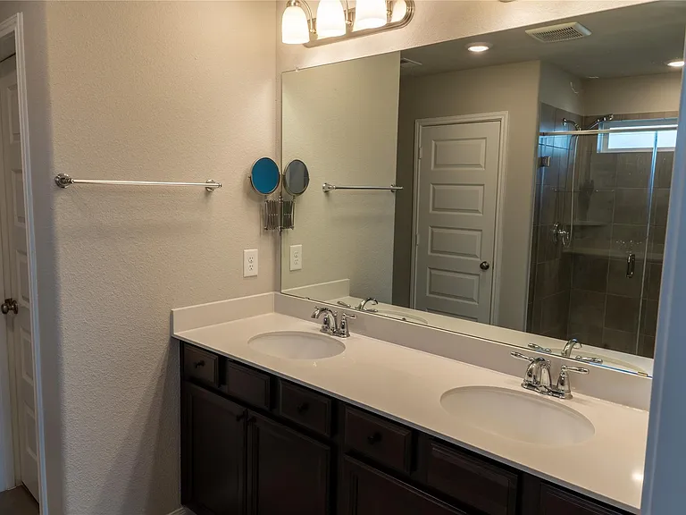 7010 Silverleaf Oak St — Photo 36