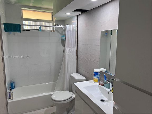 4th image of 2930 Point East Dr APT E104