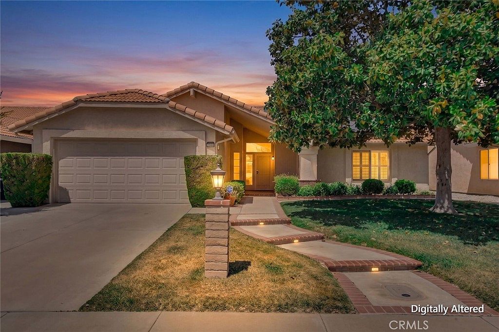 2800 Banyan Tree Ln