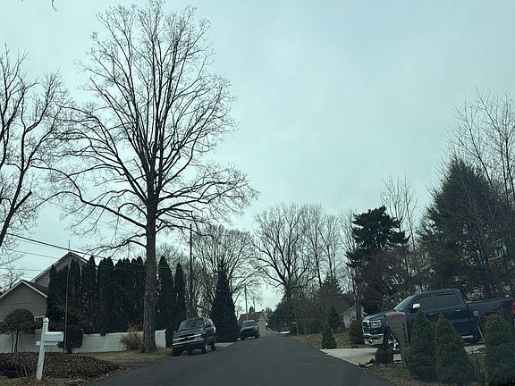 4th image of 3152 Clay Ave