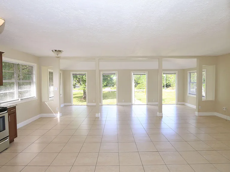 4916 Silver Oak Dr — Photo 26