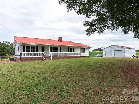 2nd image of 4505 E Highway 218