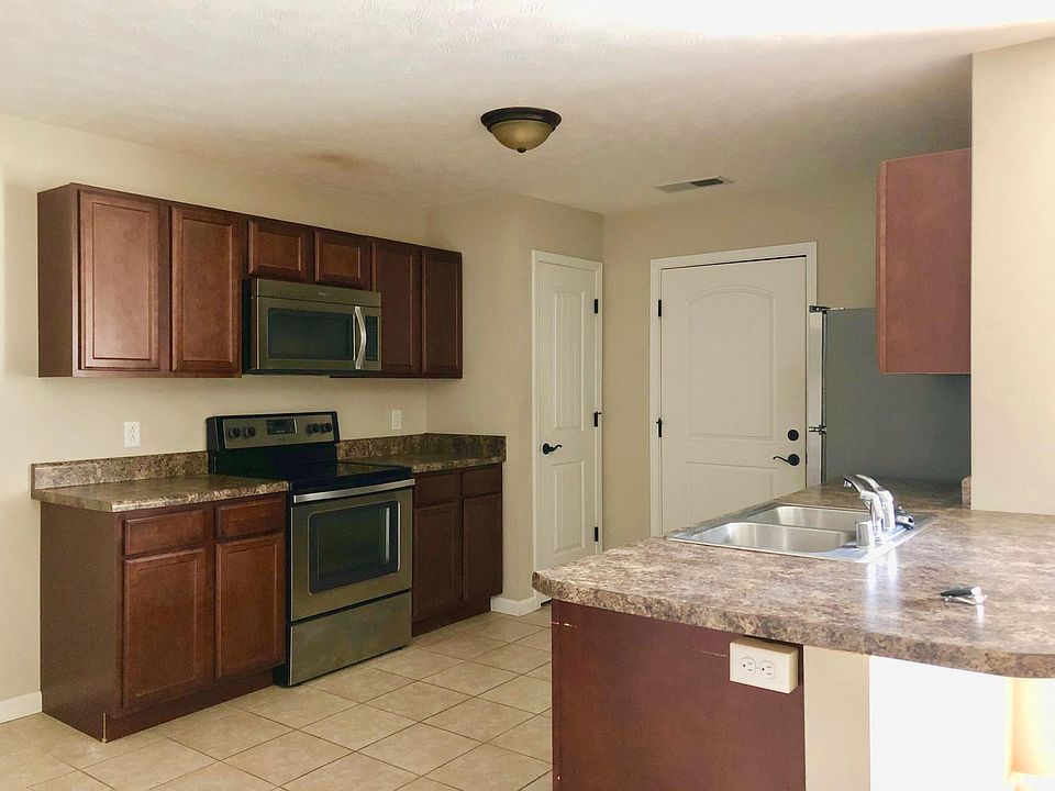 2nd image of 8006 Wilburn Way