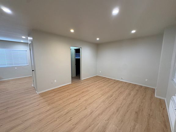 5th image of 1301 N Mansfield Ave APT 103
