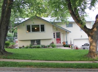 4941 Aspen Dr, Omaha, NE 68157