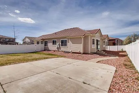 4 bed, 3427 sqft, $950 — Photo 3