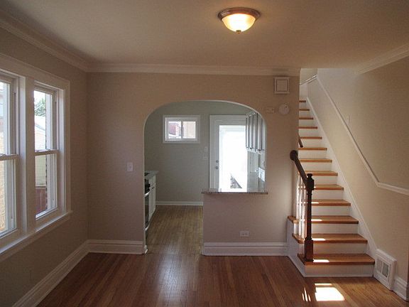 4th image of 3421 S 59th Ave
