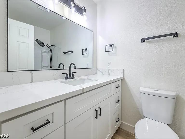 1800 Edmond St #122 — Photo 20