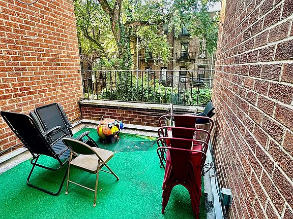 2nd image of 502 Atlantic Ave #2