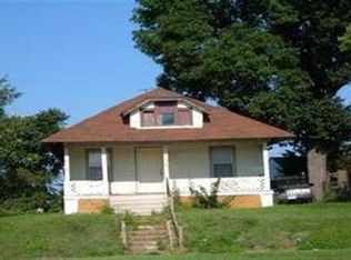 305 Broadway St, Waterloo, IA 50703