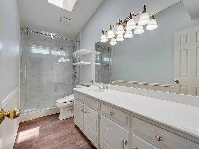 212 Steamboat Dr — Photo 12
