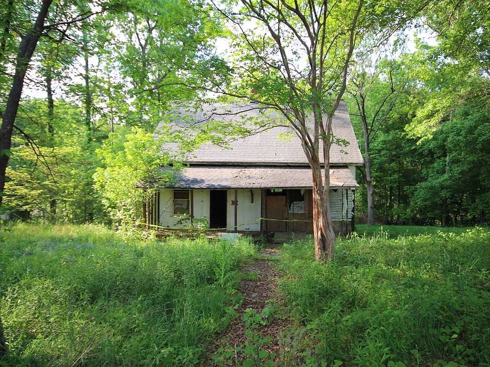 2nd image of 606 Branch St