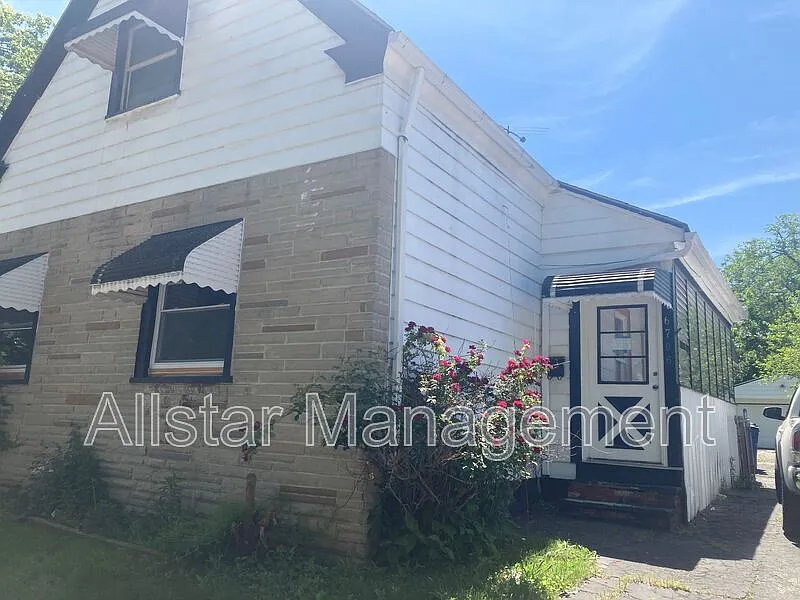 6706 Gertrude Ave #GERTRUDE AVE 6706 UN