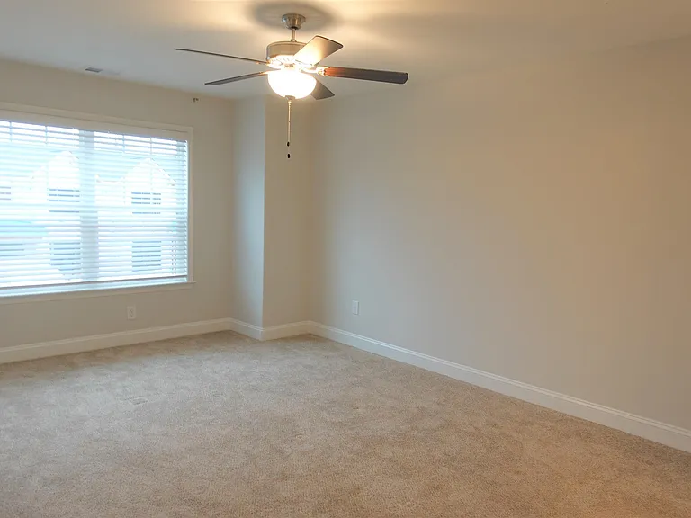 124 Creekland Way #1 — Photo 27