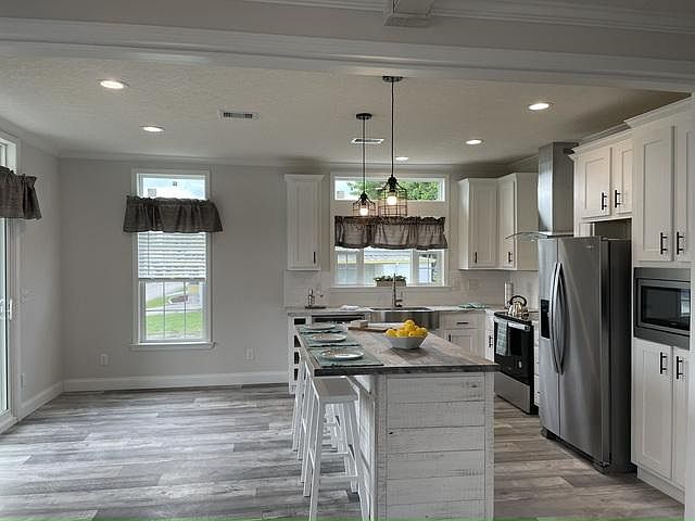 1st image of 328 Heritage Blvd