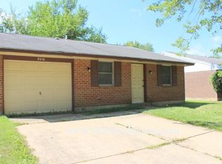 8216 Mount Charles Dr, Huber Heights, OH 45424