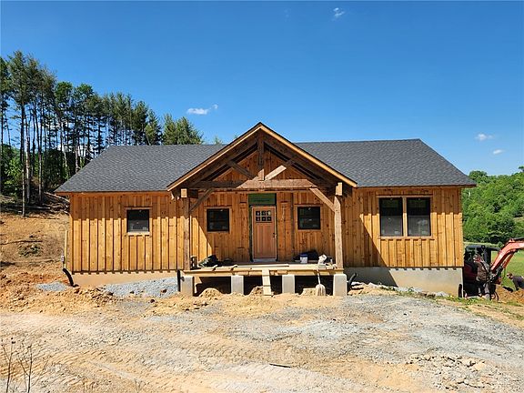 4th image of 149 River Spring Road