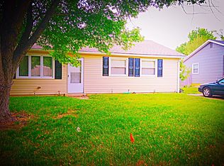 18 Highland Ave, Sicklerville, NJ 08081