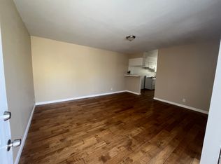 6939 Hazeltine Ave, Van Nuys, CA 91405