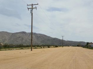Las Tunas Dr, Apple valley, CA 92308