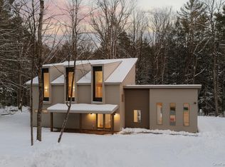 1 Brook Dr, Narrowsburg, NY 12764