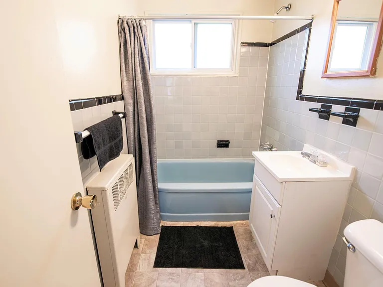 Grant Village Apartments — Photo 10